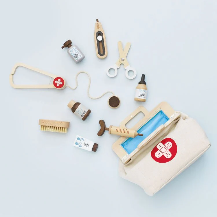 10 Piece Animal Vet Pretend Play Set - Image 9