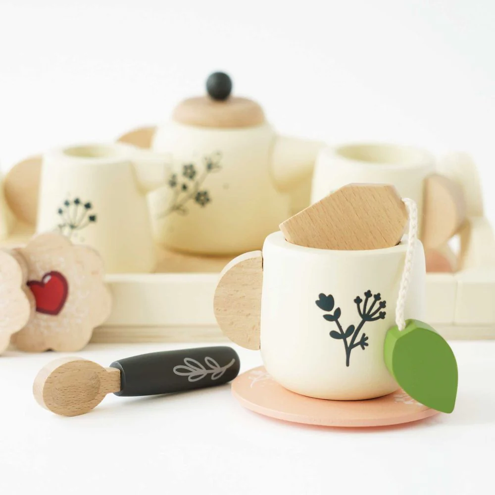 12 Piece Wooden Tea Set & Tray - Image 6