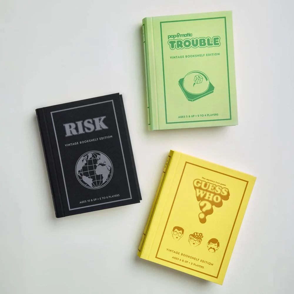 3 Pack Vintage Bookshelf Games: Risk, Guess Who, Trouble - Image 3