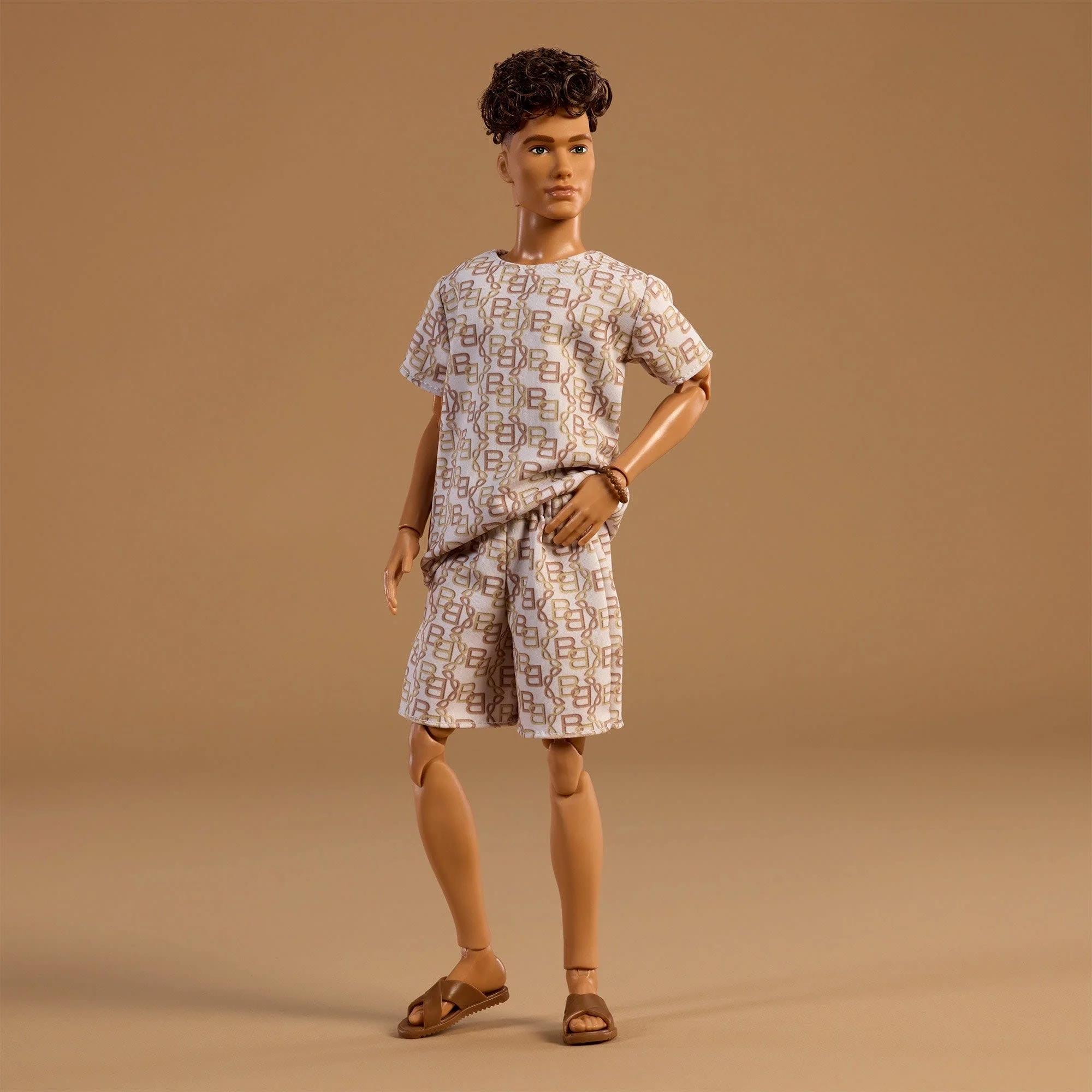 Barbie Basics 2026 Neutrals Series, Model 10 - Image 3