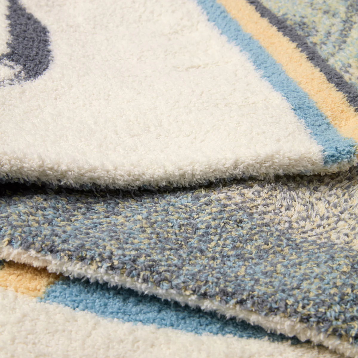 CozyChic Hot Wheels Stroller Blanket - Image 2