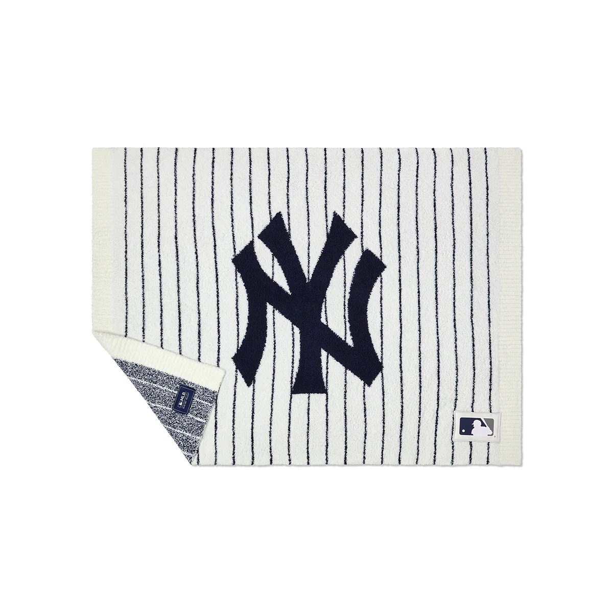 CozyChic New York Yankees Stroller Blanket - 30"x40" - Image 3