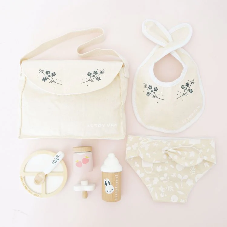 Dolls Nursing Kit & Bag - 8 Pieces - Image 5