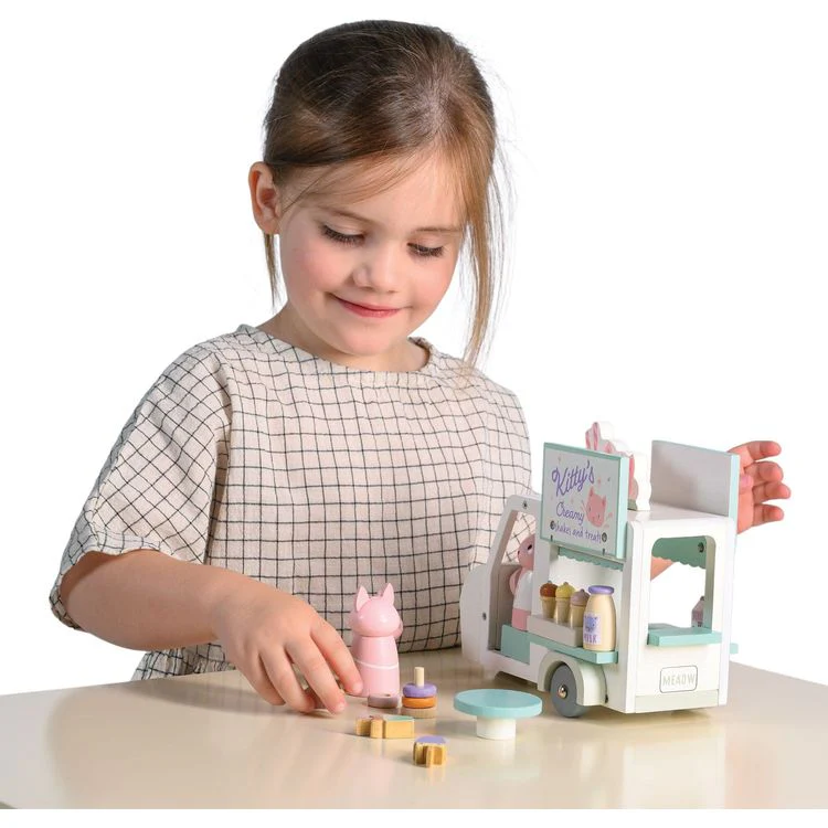 Kitty's Milkshake Van - Image 6