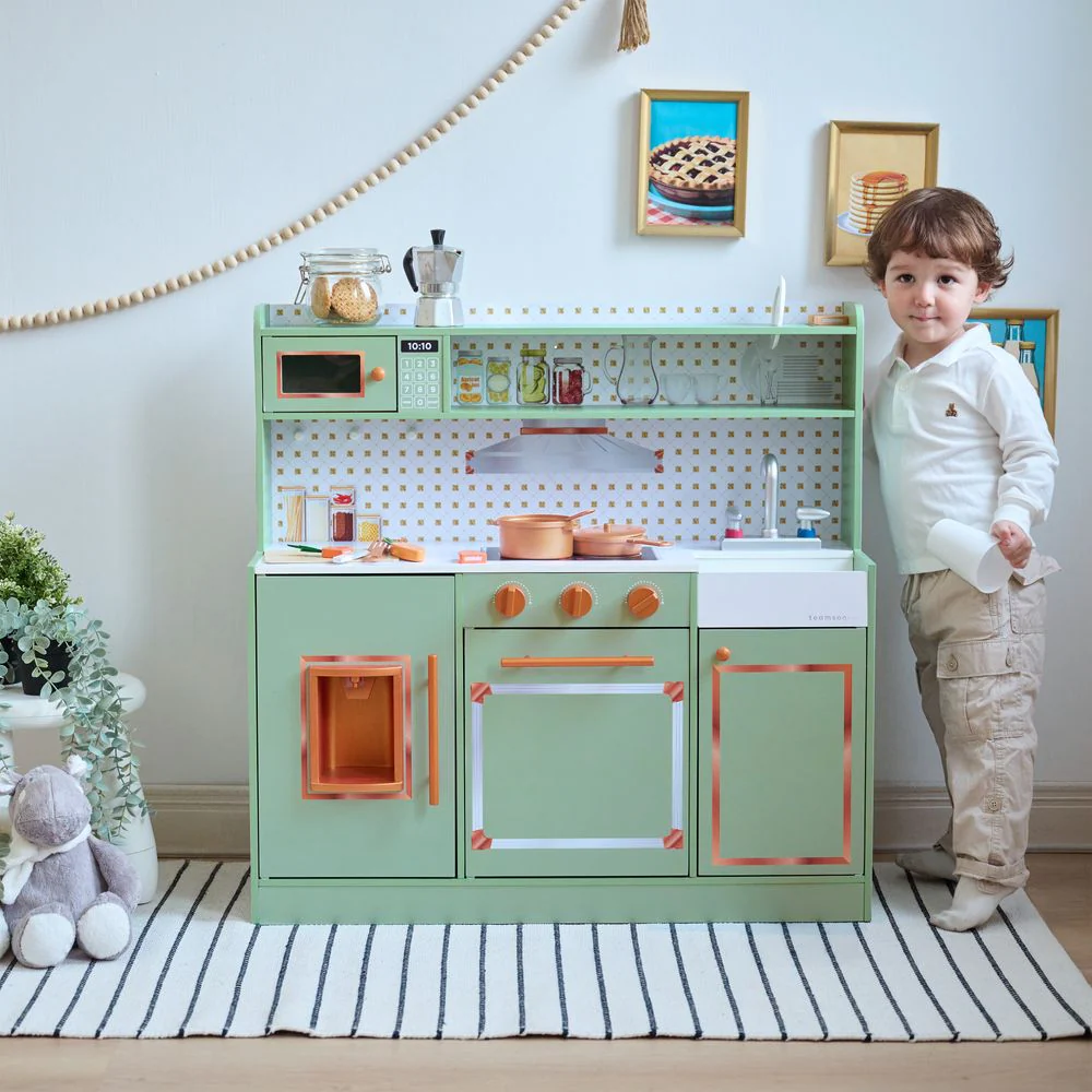 Little Chef St. Louis Wooden Play Kitchen with Sink & Ice Dispenser - Green - Image 2