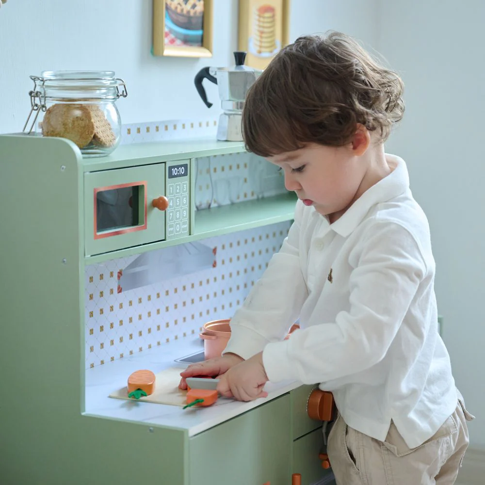 Little Chef St. Louis Wooden Play Kitchen with Sink & Ice Dispenser - Green - Image 5