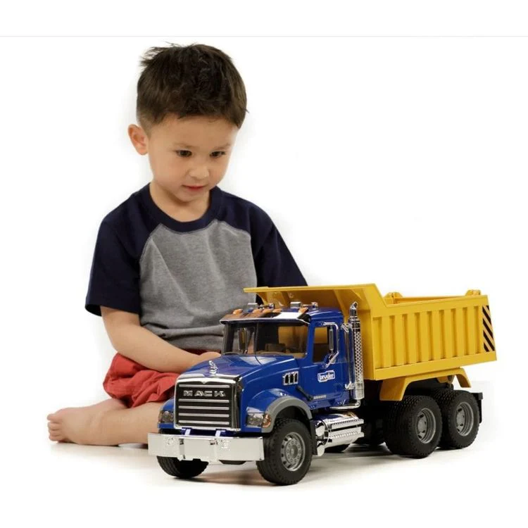 MACK Granite Dump Truck - Image 2