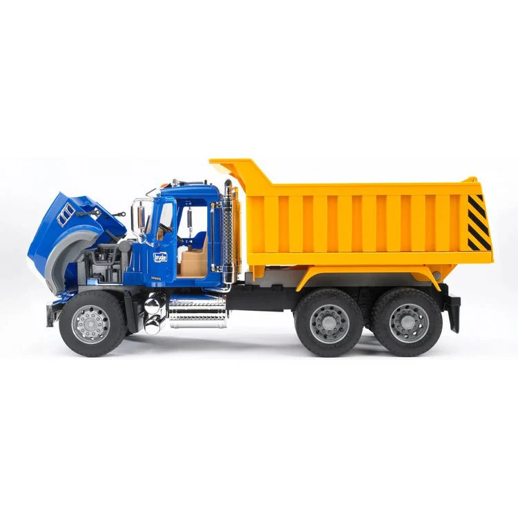 MACK Granite Dump Truck - Image 3