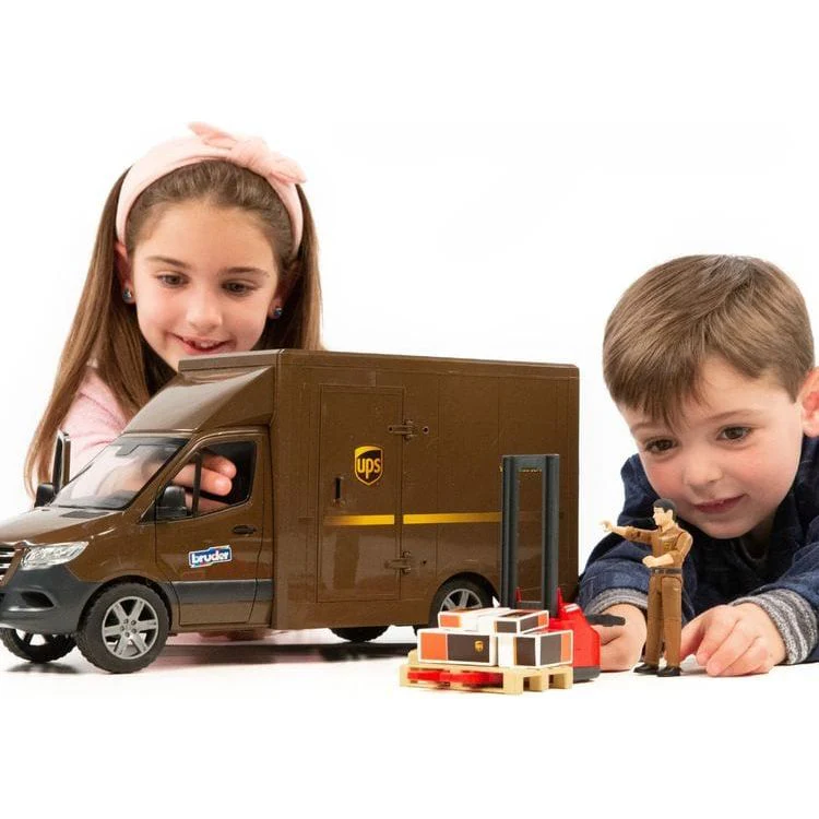 MB Sprinter UPS Truck with Driver Figure and Accessories - Image 2