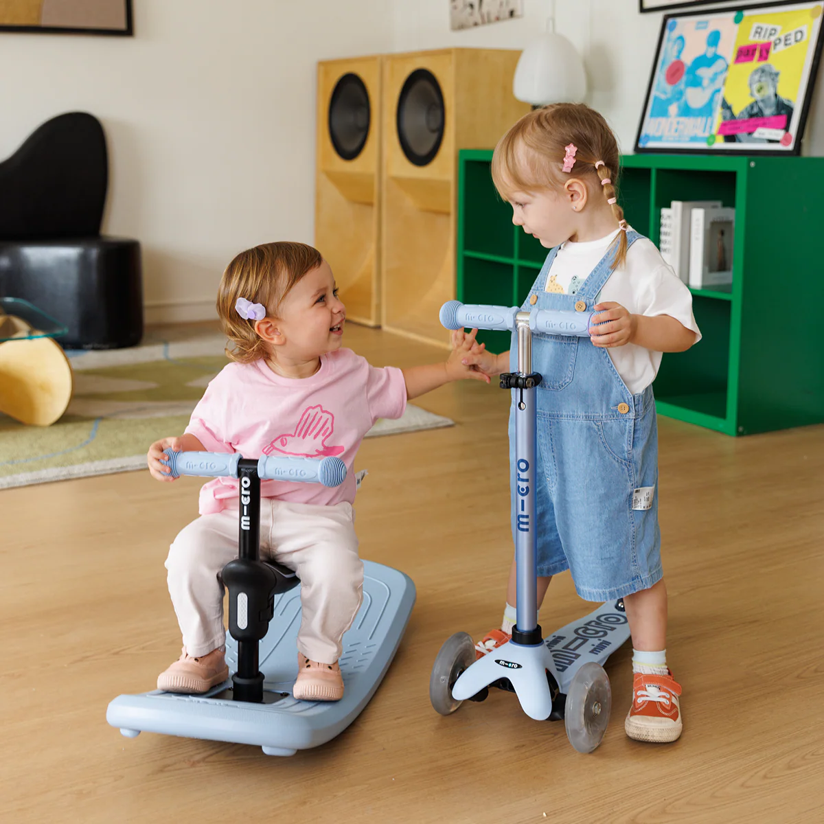 Mini Deluxe Rock & Go LED Scooter - Ocean Slate - Image 2