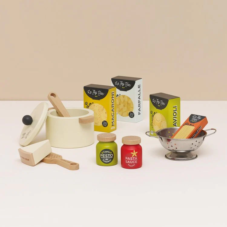 Organic Wooden Pasta Set - 12 Pieces - Image 3