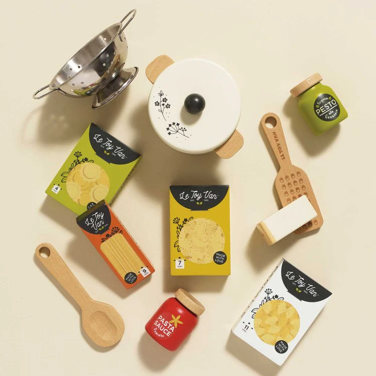 Organic Wooden Pasta Set - 12 Pieces - Image 5