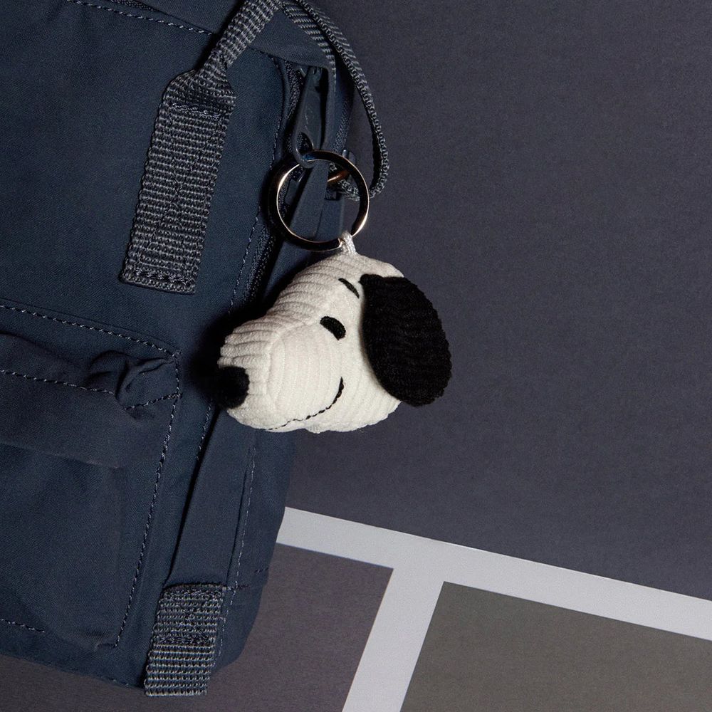 Peanuts Snoopy Keychain - Corduroy - Image 2