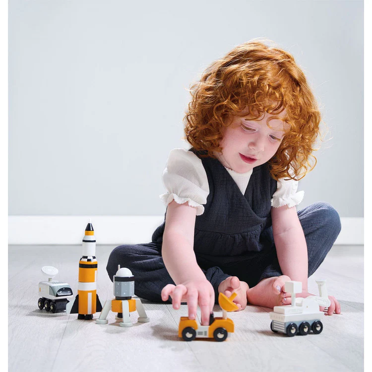 Wooden Space Voyager Set - Image 2