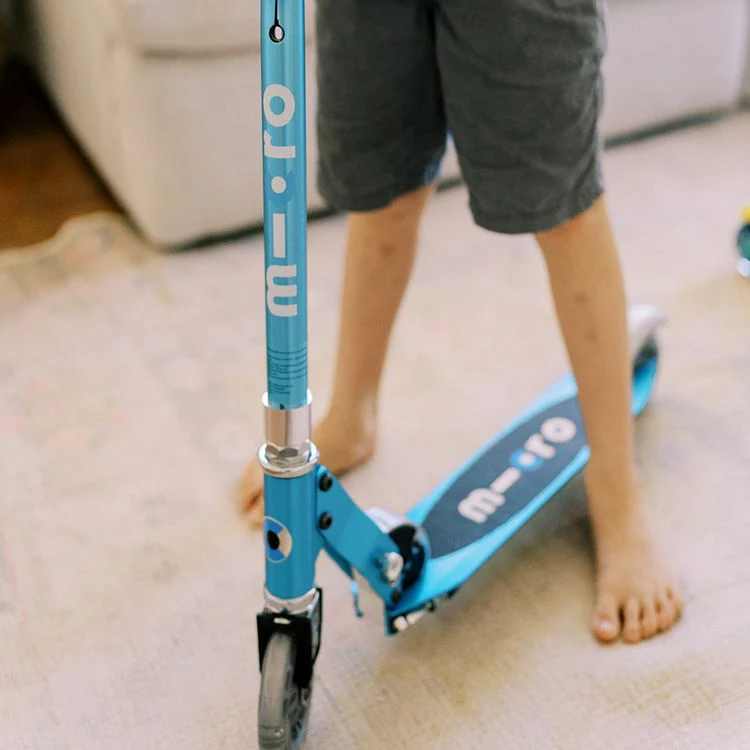 Micro Sprite LED Scooter - Ocean Blue - Image 4