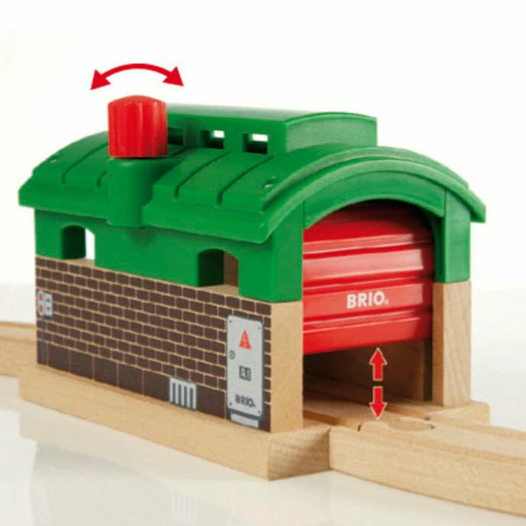 Train Garage - Image 3