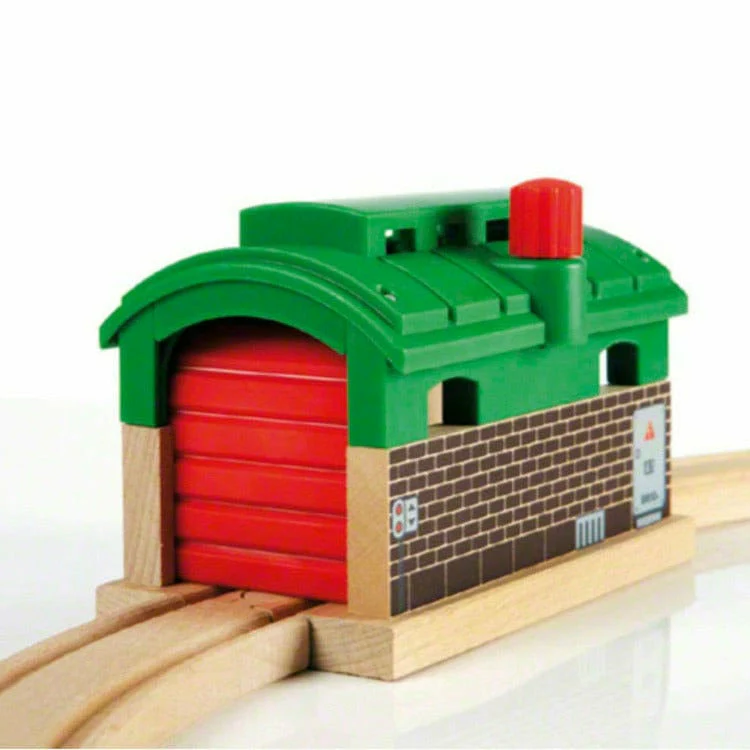 Train Garage - Image 4