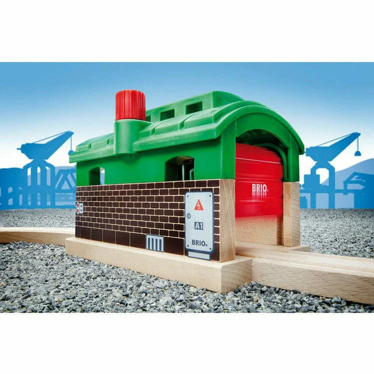 Train Garage - Image 5