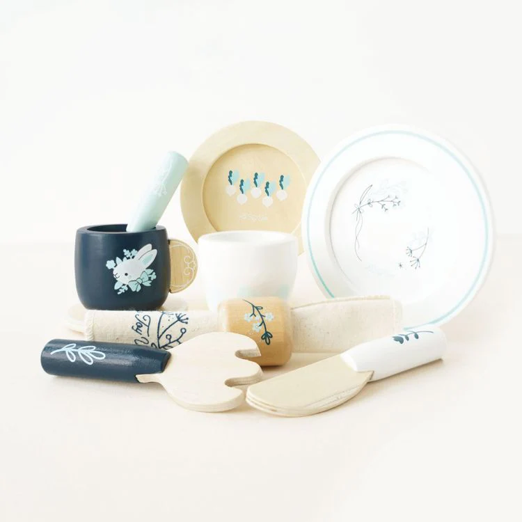 Wooden Cutlery Pretend Play Dining Set - Image 2