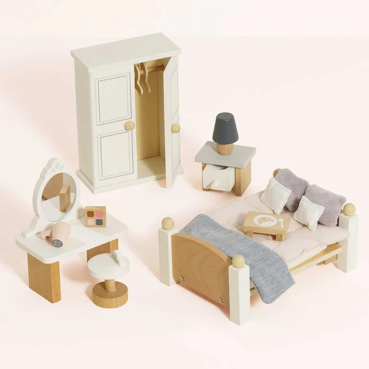 Wooden Dollhouse Bedroom Furniture Set - 19 Pieces - Image 5
